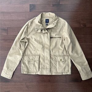 GAP Women's Utility Jacket in Beige